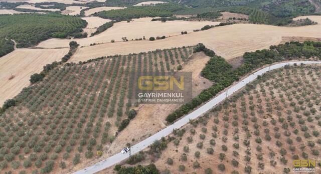17-ÇANAKKALE BİGA KEMERDE EŞSİZ DENİZ MANZARALI ASFALT CEPHELİ ARAZİ